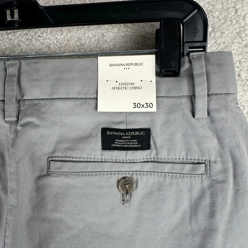 Banana Republic Lived-In Athletic Chino Mens 30x30 Grey Business Casual Classic